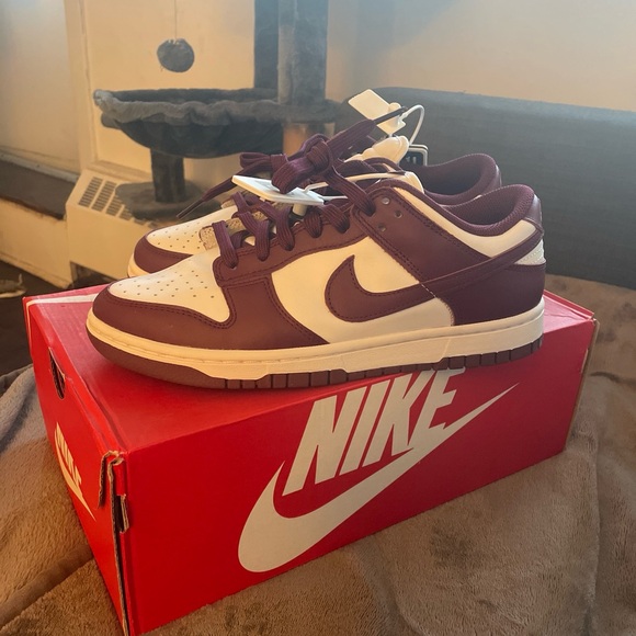 Sail/dark beetroot cachemere women Nike dunk low - Picture 6 of 7